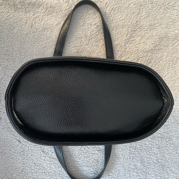 🌸SOLD🌸AUTHENTIC VINTAGE MCM MINI BLACK LEATHER HANDBAG - Picture 14 of 16